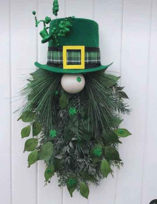 St Patrick gnome wreath with green hat and greenery