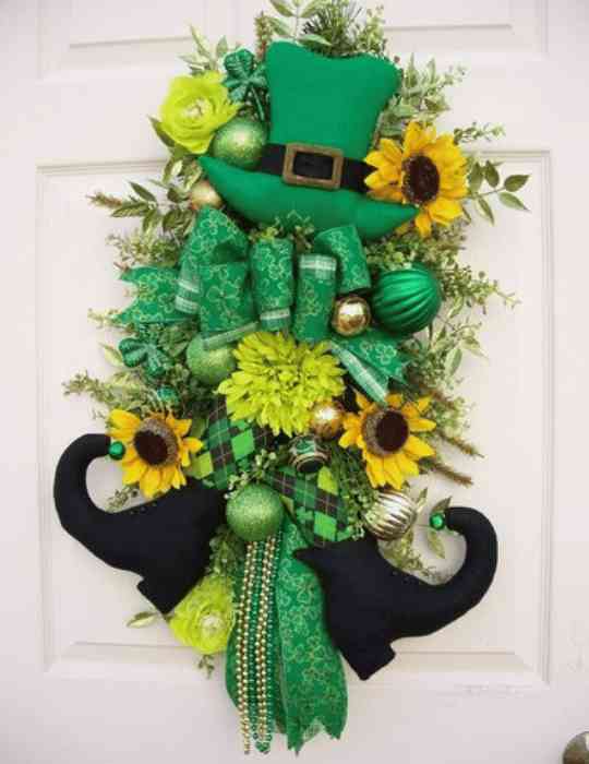 St Paddy floral wreath with green accents and spring flowers