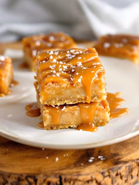 No-Bake Salted Caramel Bars